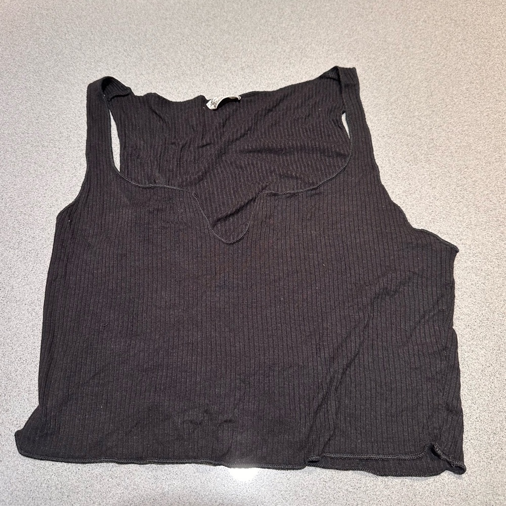Black Sleeveless Women's Top